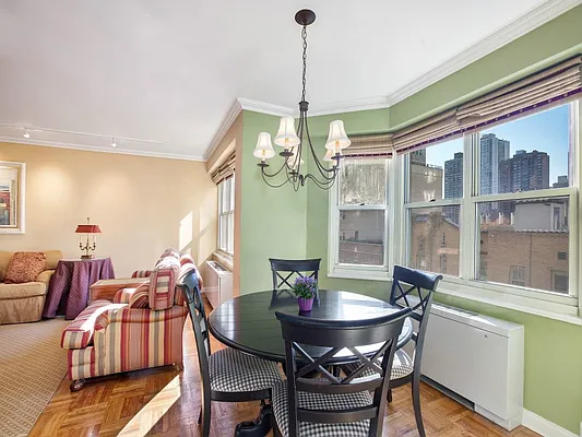 Sold by Sotheby's International Realty | media 7