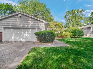 8724 Schreiber Dr, Munster, IN
