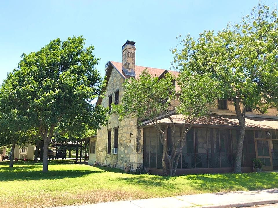 1st image of 28 Colony Row