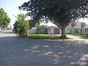 1st image of 3586 Mound Ave