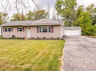 131 Kenwick Dr, Rochester, NY 14623