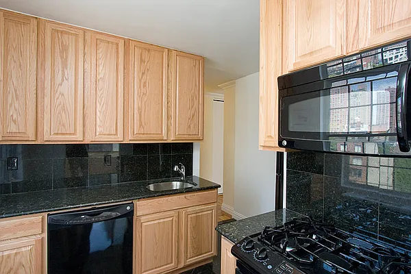 Rented by GoodRock Realty | media 72