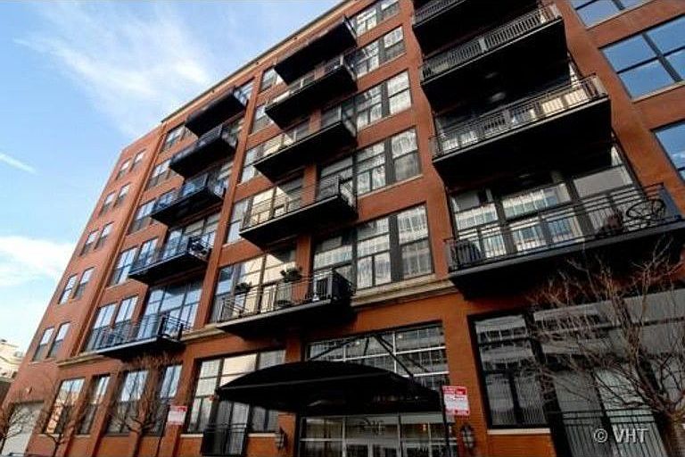 1st image of 525 W Superior St APT 327