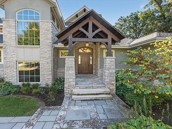 3rd image of 5675 Ashbourne Ln
