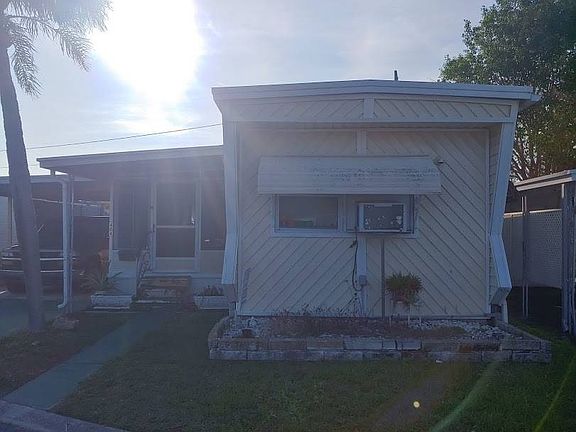 2nd image of 4000 24th St N Lot 464