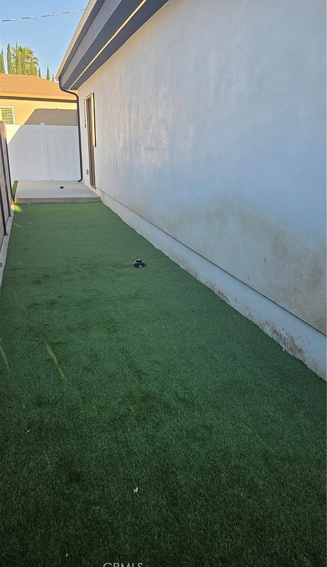 3 bed, 2.5 bath, 1200 sqft, $4,500 — Photo 3