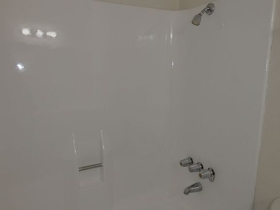 4th image of 634 Lime Ave APT 206