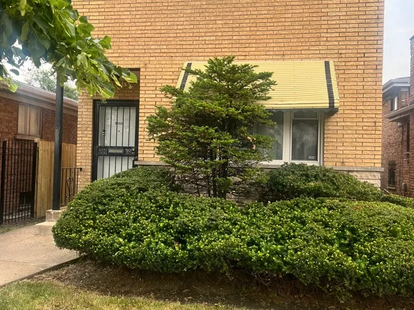 8055 S State St, Chicago, IL 60619