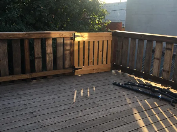 5918 57th St #3, Maspeth, NY 11378