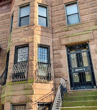 2nd image of 816 Jefferson Ave Floor 2