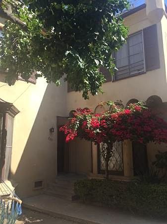 1st image of 850 S Hobart Blvd