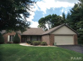 1 Valley High Ests, Pekin, IL 61554