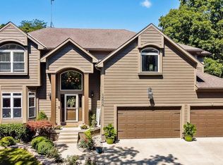 14606 Whippoorwill Ln, Greenwood, MO 64034