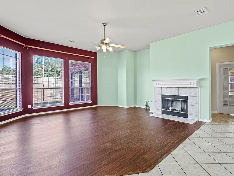 2127 Ballycastle Dr — Photo 9
