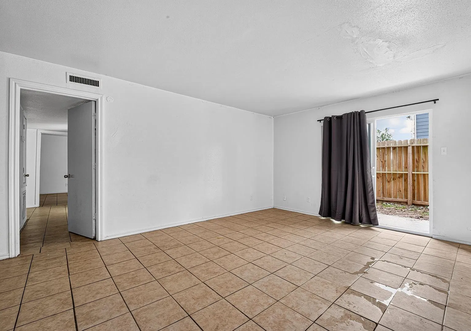 8034 Antoine Dr - 120 — Photo 2