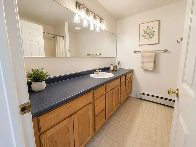 427 Michael Grove Ave #18 — Photo 12