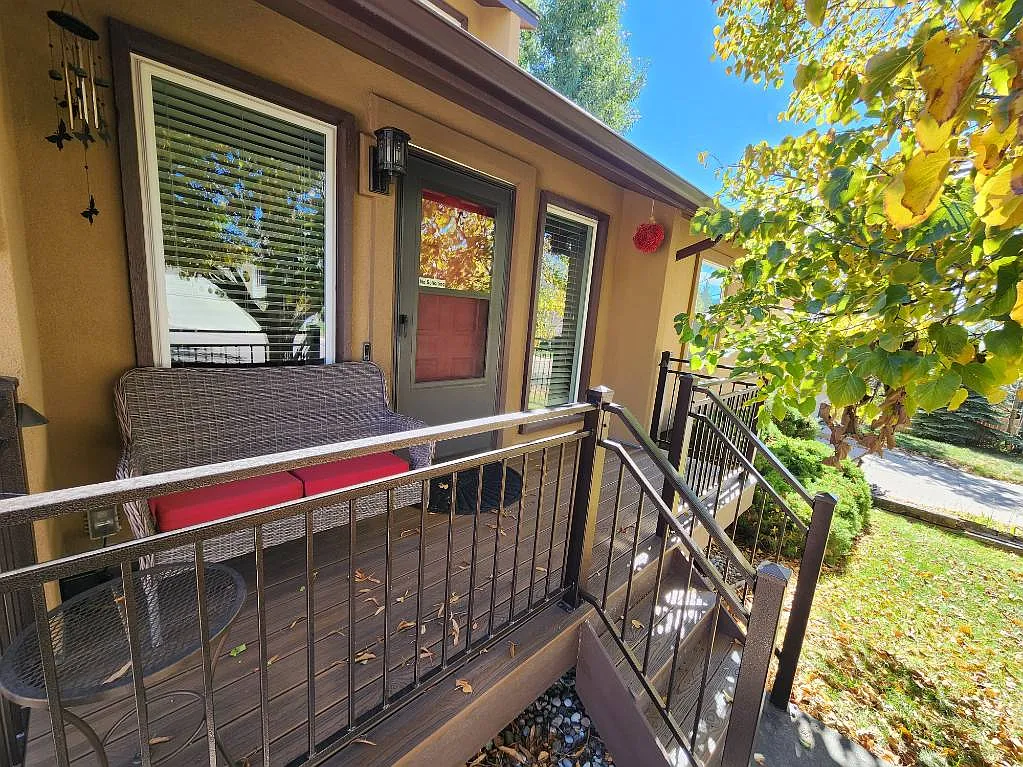 3 bed, 2158 sqft, $2,600 — Photo 3
