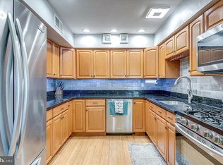 128 Mayfair Dr NE, Leesburg, VA 20176