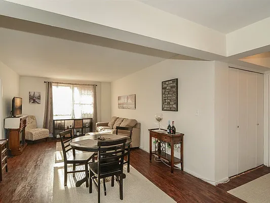 Sold by Robert E. Hill  | media 3