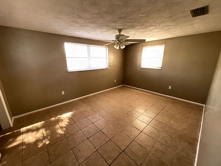 3352 Chauncy Rd — Photo 12