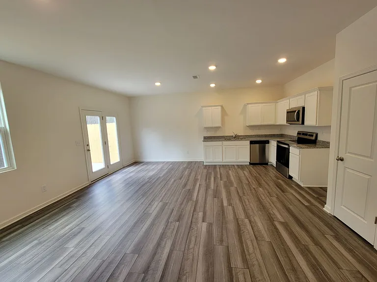 3560 Eagle Ct — Photo 5