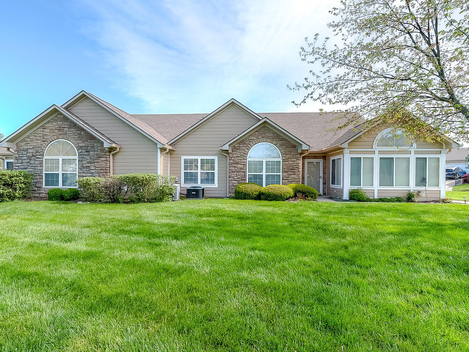 A*I様 House on the Hill Checker 267 Churchill Xing, Nicholasville, KY 40356 | Zillow