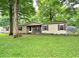 6055 S Yankeetown Rd, Boonville, IN 47601