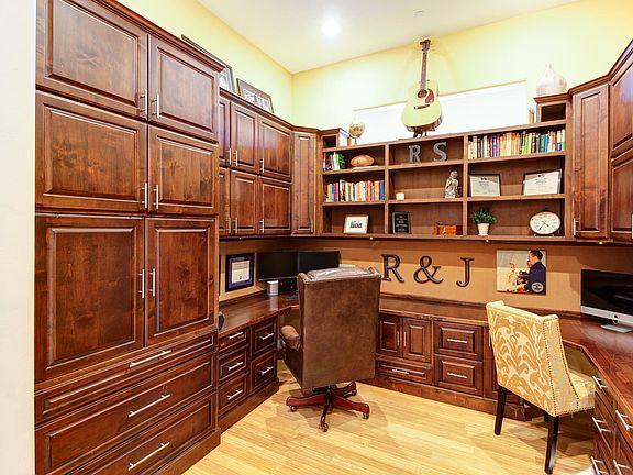 4th image of 13714 N Napoli Way