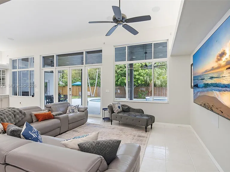 15845 SW 87th Ave — Photo 18