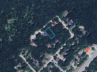 10267 Daniel Ave, Lambton Shores, ON N0M 1T0
