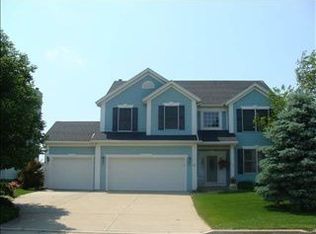 34 Prenzler Dr, Bloomington, IL