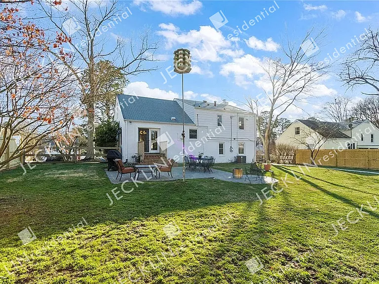 8406 Freestone Ave — Photo 34