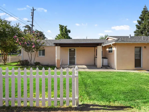 650 Valley View Dr, Oakdale, CA 95361