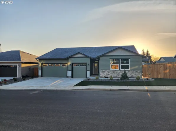 10713 NW 15th Ct, Vancouver, WA 98685