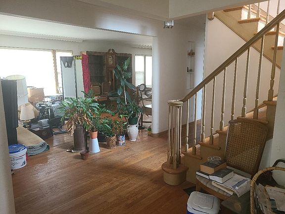 5th image of 8201 S Crandon Ave