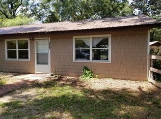 9699 Indiana St, Fanning Springs, FL 32693