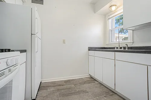Floor plan Two Bedroom-Standard