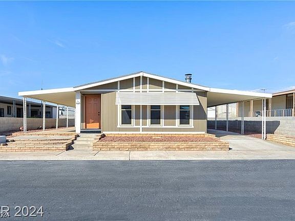 3rd image of 3023 Comitan Ln