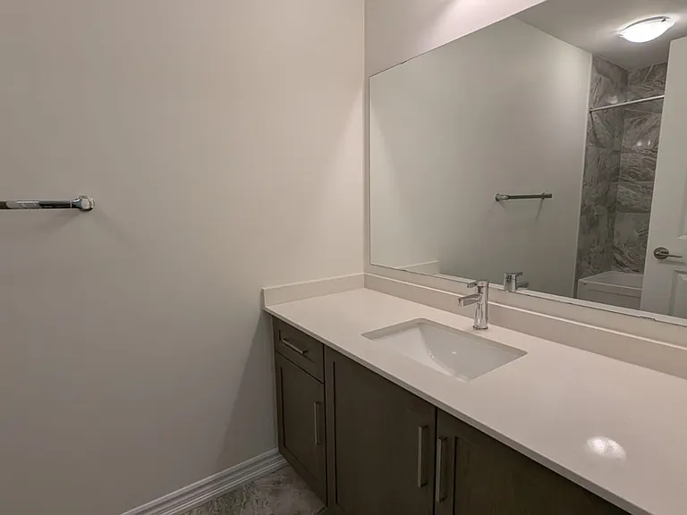 132 Laing Dr — Photo 15