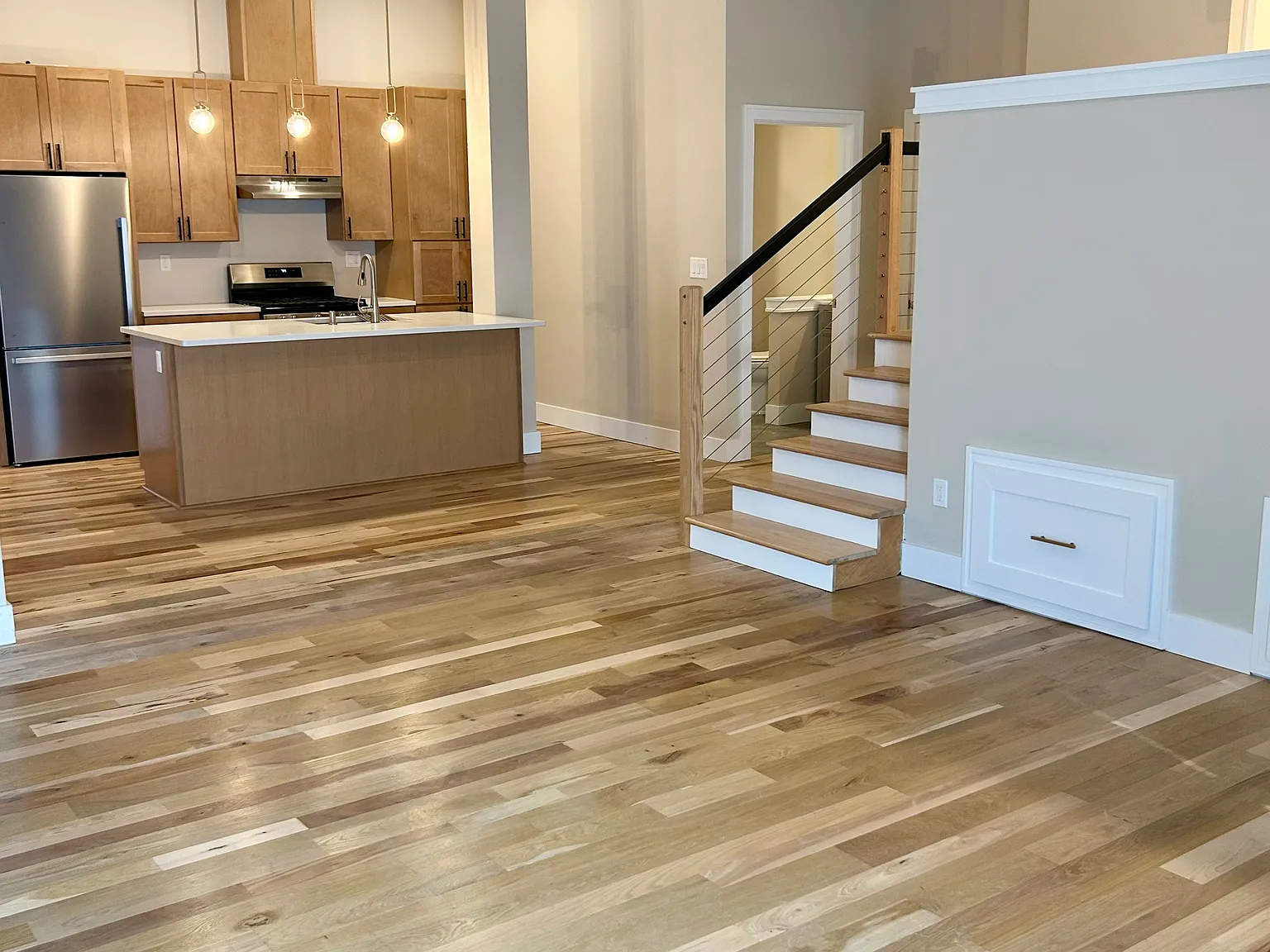 1 bed, 825 sqft, $1,600 — Photo 1