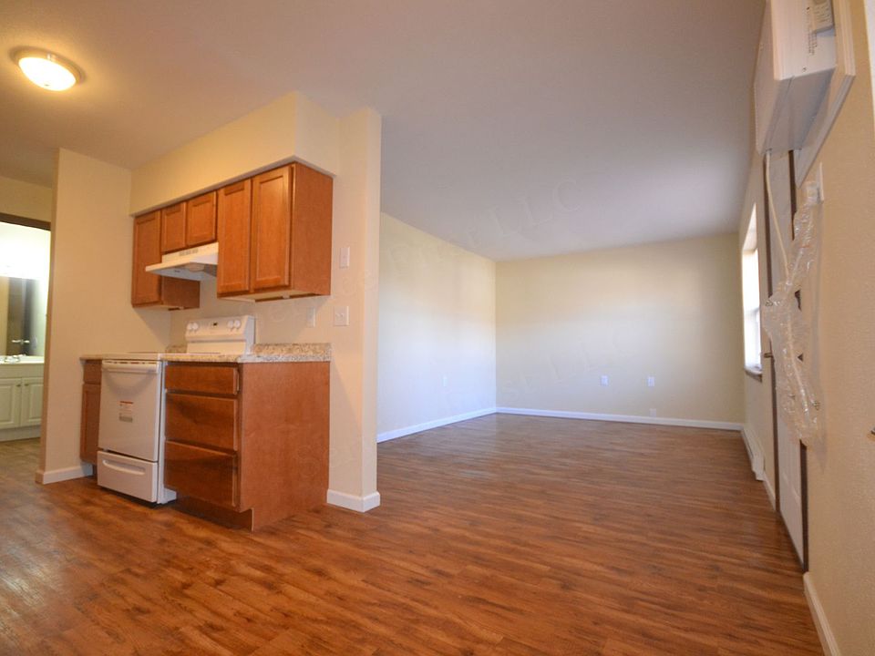 Longton Apartments - 306 Kansas Longton KS | Zillow