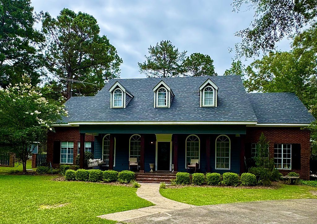 10 Palmerwood Dr - Property Image