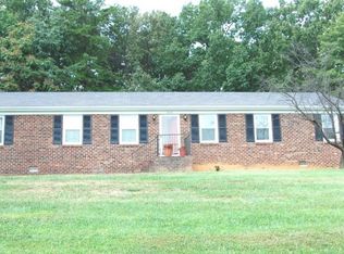 1601 Wards Ferry Rd, Lynchburg, VA 24502
