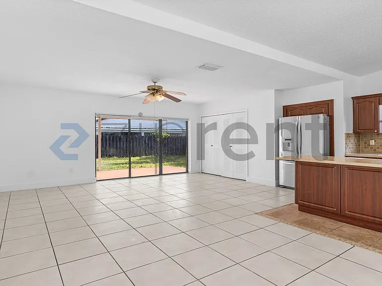 16110 SW 300th St — Photo 10