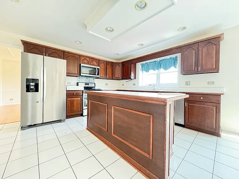 1108 Hollingswood Ave — Photo 10