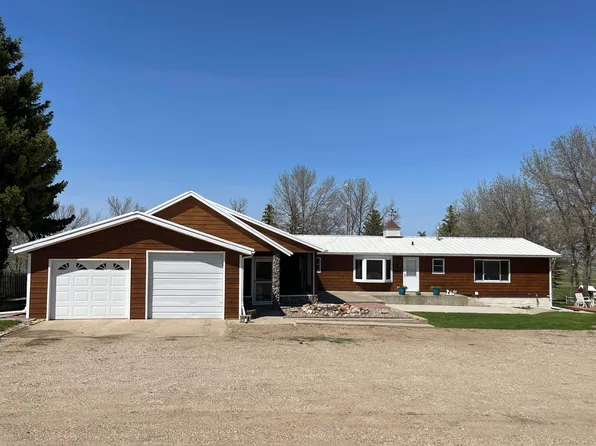1627 43rd Dr N, Velva, ND 58790