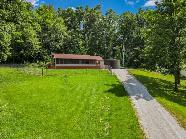 226 Independent Ln, Olive Hill, KY 41164