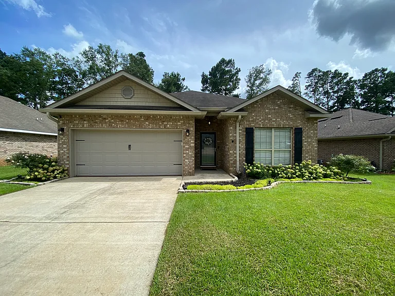 24304 Raynagua Blvd — Photo 1