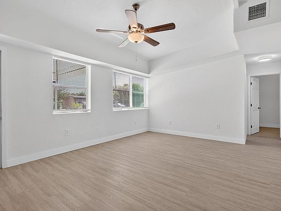 4th image of 3600 SW 46th Avenue
