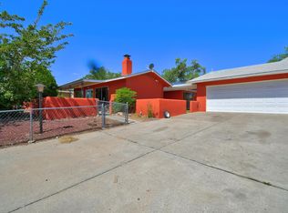 501 Gral Trevino Dr SE, Rio Rancho, NM 87124